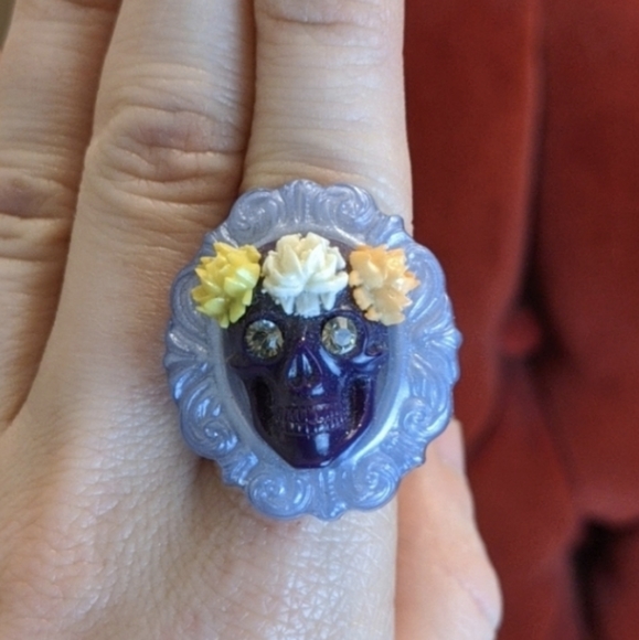 Tarina Tarantino Vintage Purple Lucite Skull